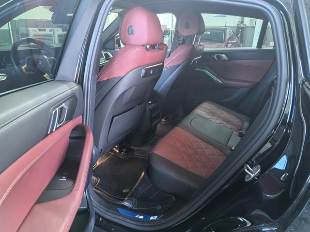 BMW iX M60 2023 car image #10