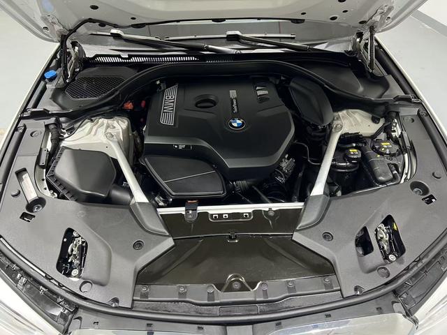 BMW i5 M60 2019 #10 BMW i5 M60 2019 car image #10