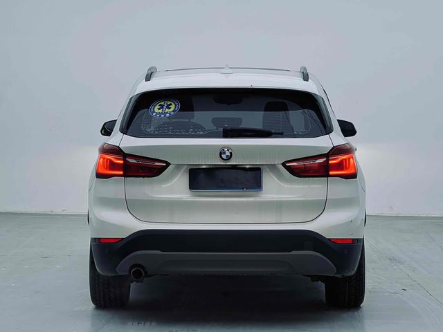 BMW i5 M60 2016 #10 BMW i5 M60 2016 car image #10