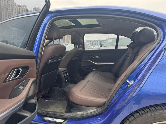 BMW i7 M70L 2020 immagine di auto #10