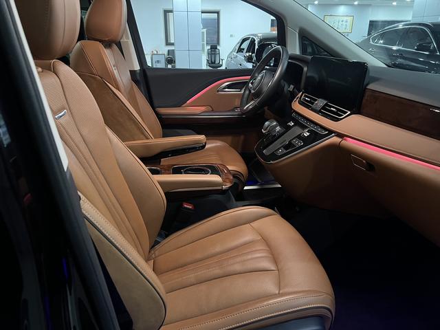 HongQi HQ9 2023 #10 HongQi HQ9 2023 car image #10