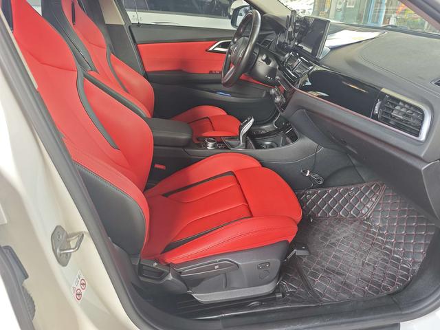 BMW 1 Series M 2022 immagine di auto #10