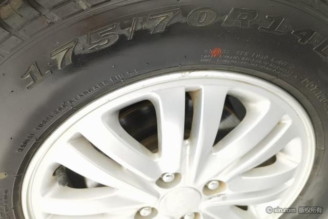 起亚 起亚K2 2013 汽车图片 #10