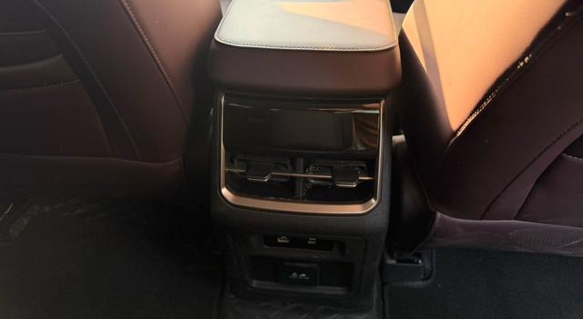 Jetour X90 PRO 2024 #10 Jetour X90 PRO 2024 immagine di auto #10