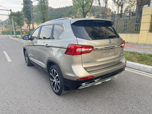 Forthing JOYEAR X5 2017 صورة سيارة #10