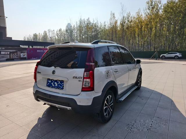 Forthing JOYEAR X3 2016 #10 Forthing JOYEAR X3 2016 immagine di auto #10