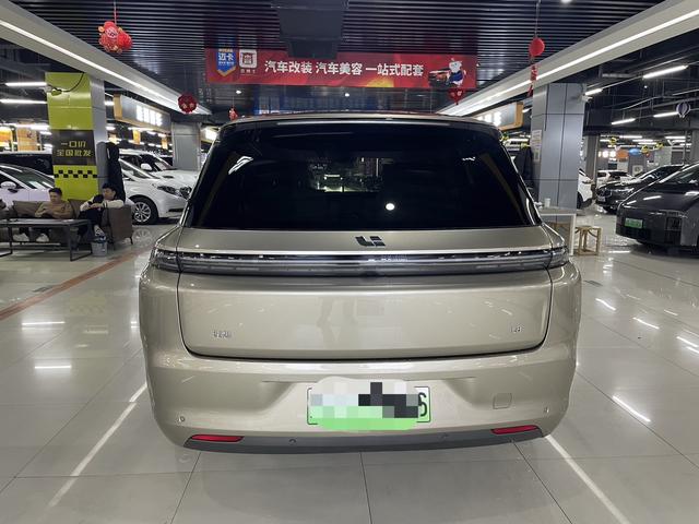 Li L8 2023 изображение автомобиля #10