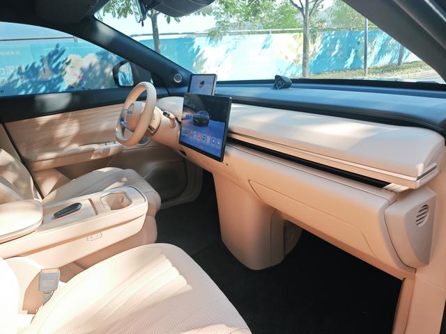 Exceed Stellar Era ET 2024 car image #10