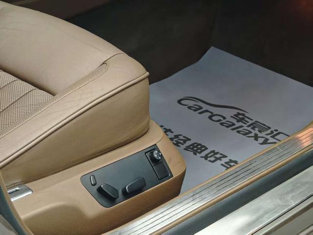 Volkswagen Pheaton 2011 immagine di auto #10