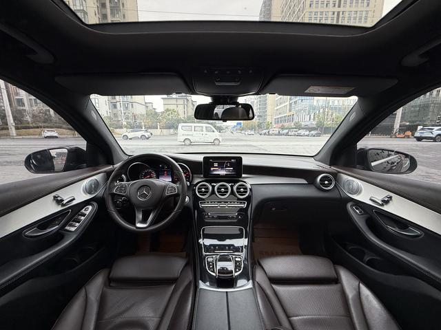 Mercedes-Benz GLC Class 2016 car image #10