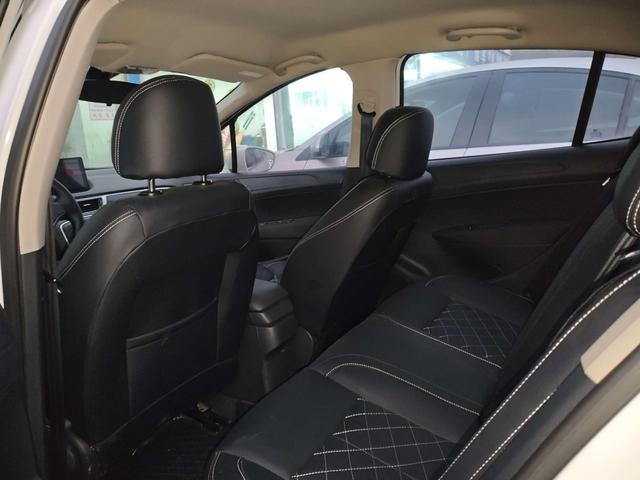 Peugeot 308 2016 car image #10