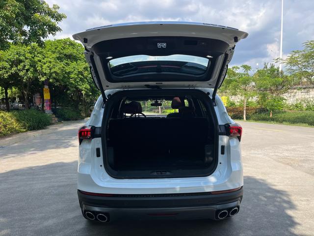 Jetour X70 PLUS 2023 car image #10