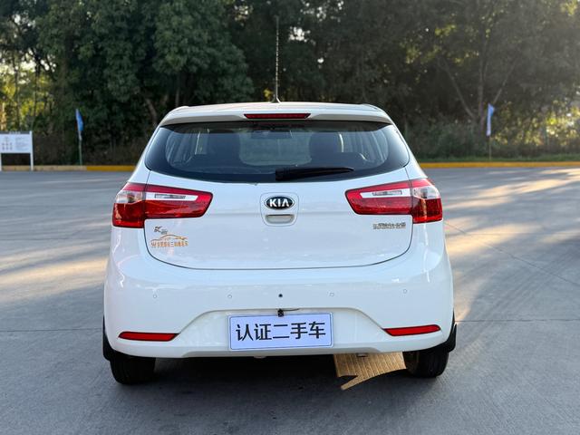 Kia K2 2014 car image #10