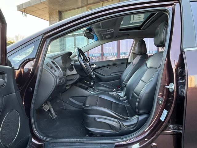 起亚 起亚K3 2015 汽车图片 #10