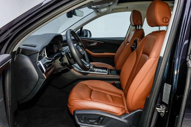 Audi Q7 2021 car image #10
