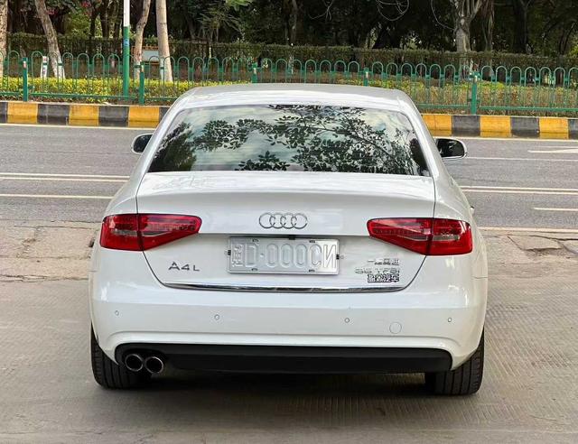 Audi A4L 2016 car image #10