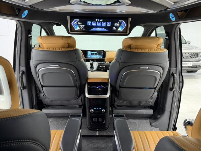 Ford Tourneo 2024 #10 Ford Tourneo 2024 car image #10