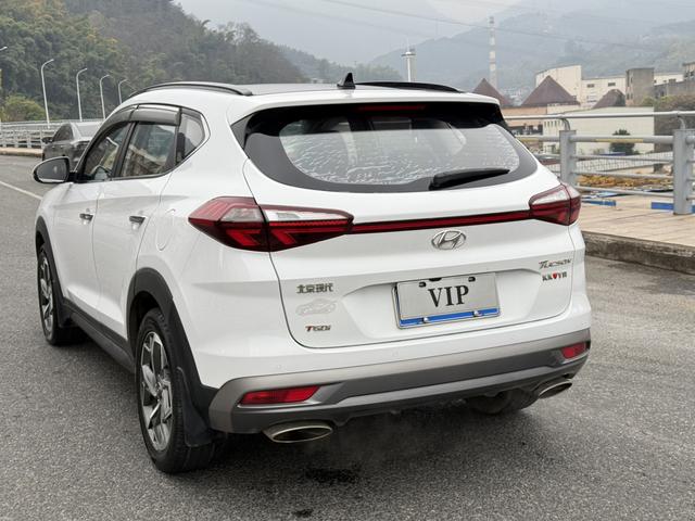 Hyundai Tucson 2020 car image #10