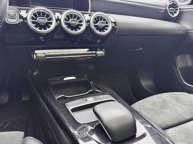 Mercedes-Benz A Class 2019 car image #10