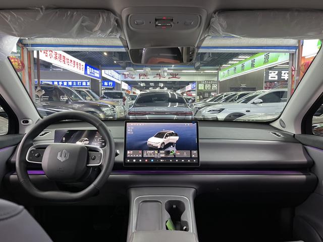 零跑汽车 零跑C10 2025 汽车图片 #10