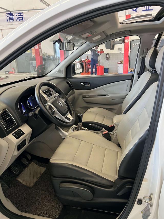 Forthing S500 2015 #10 Forthing S500 2015 immagine di auto #10