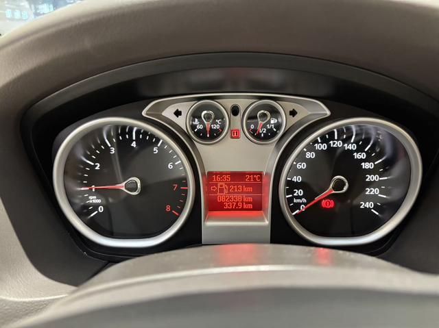 Ford Focus 2013 car image #10