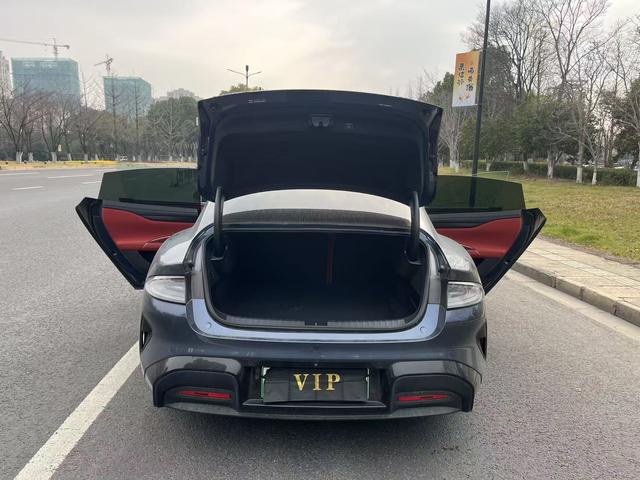 MI SU7 2024 car image #10