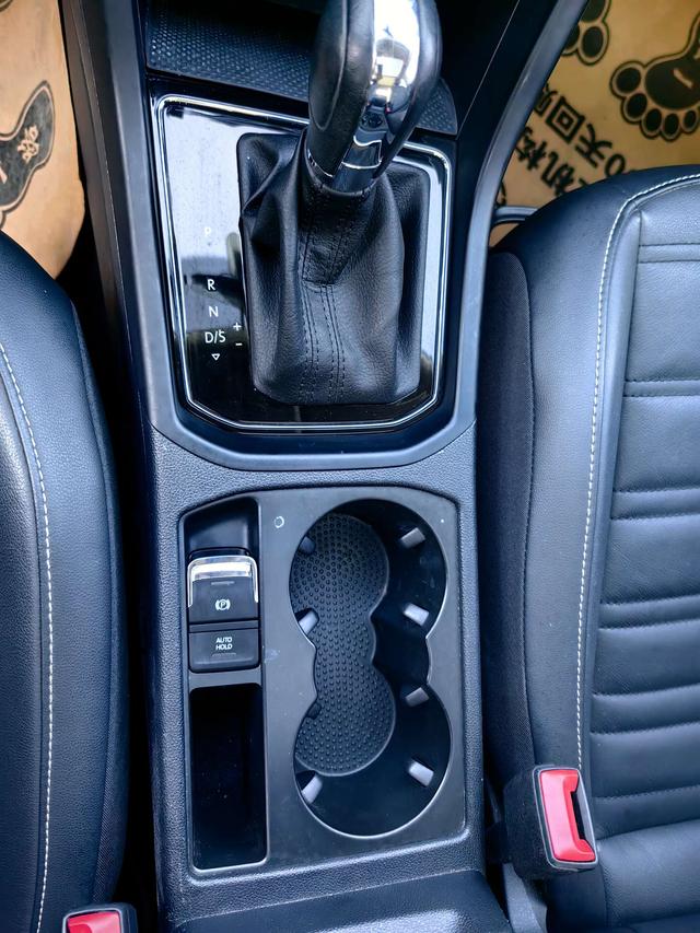 Volkswagen Touran 2017 immagine di auto #10