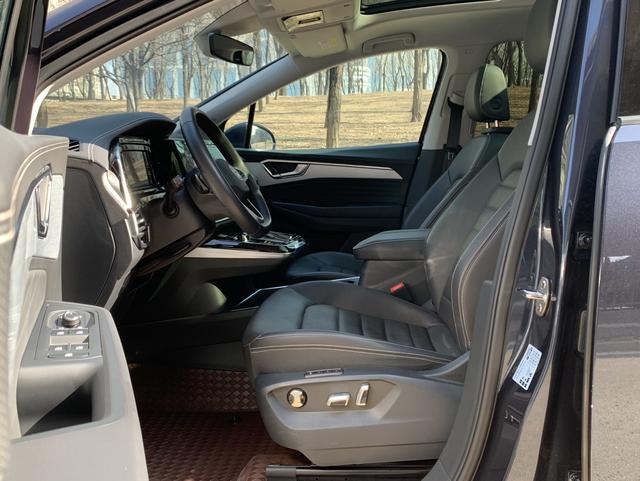 Volkswagen Talagon 2023 immagine di auto #10