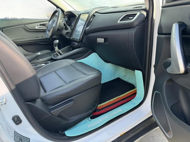 SWM斯威汽车 SWM斯威X7 2016 #10 SWM斯威汽车 SWM斯威X7 2016 汽车图片 #10