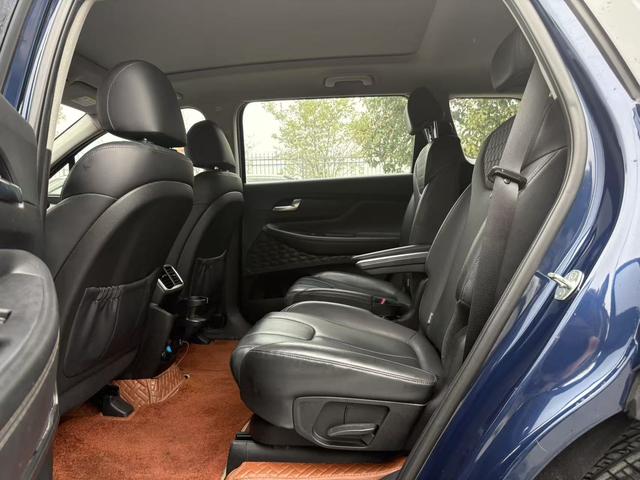 Hyundai Santa Fe 2021 #10 Hyundai Santa Fe 2021 car image #10