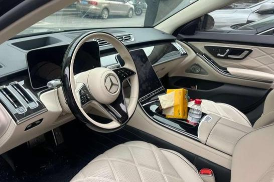 Mercedes-Benz Maybach S Class 2025 car image #10