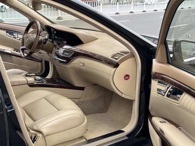 Mercedes-Benz S Class 2011 immagine di auto #10