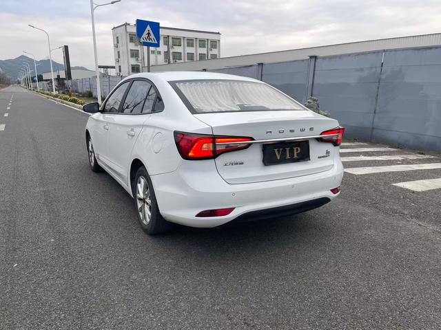 Roewe i5 2021 car image #10