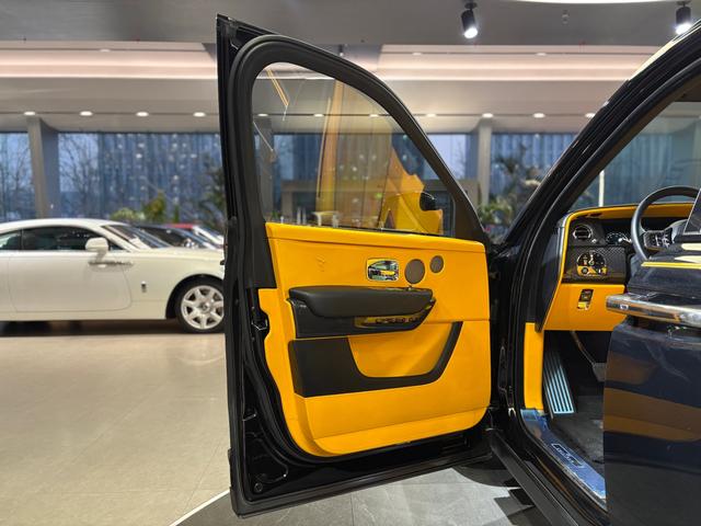 劳斯莱斯 库里南 2022 #10 劳斯莱斯 库里南 2022 汽车图片 #10