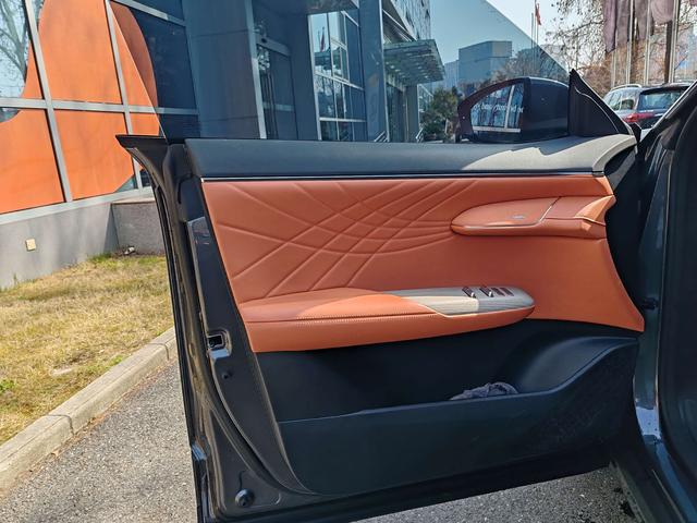 Deepal S07 2023 car image #10