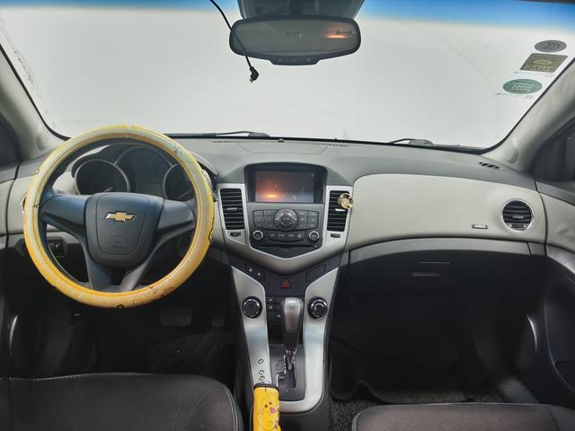 Chevrolet Cruze 2013 immagine di auto #10