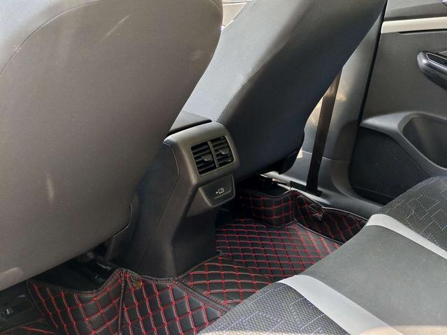 Jetta VS7 2023 car image #10