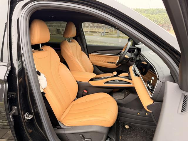 GEELY 2024 car image #10
