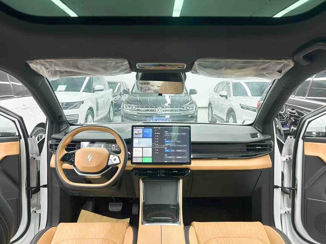 Livan 7 2025 car image #10