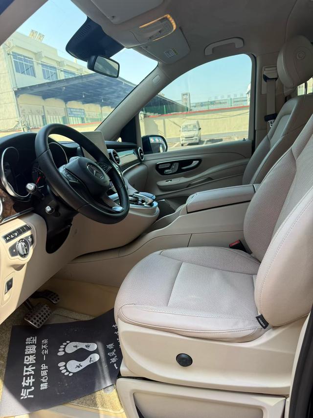 Mercedes-Benz V Class 2017 immagine di auto #10