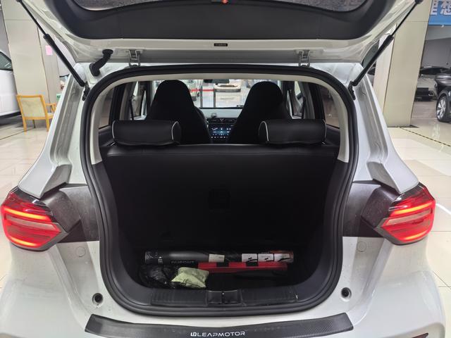 Leapmotor T03 2024 imagen de coche #10