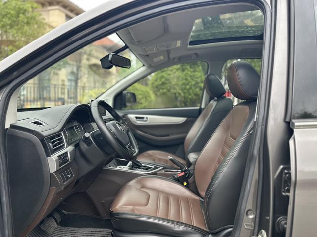 Forthing JOYEAR X6 2017 car image #10