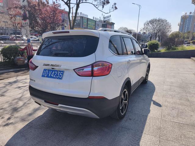 SWM X7 2017 car image #10