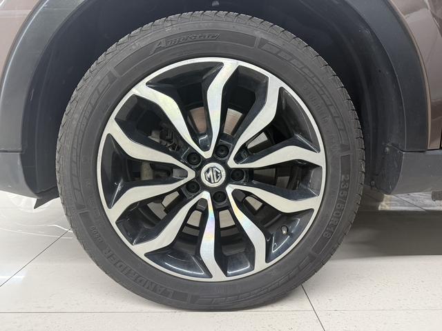 MG GS 2015 car image #10