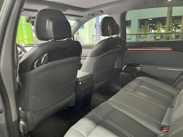 极氪 极氪7X 2024 汽车图片 #10