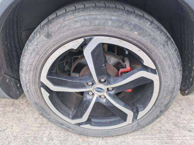 SWM X7 2017 image de voiture #10