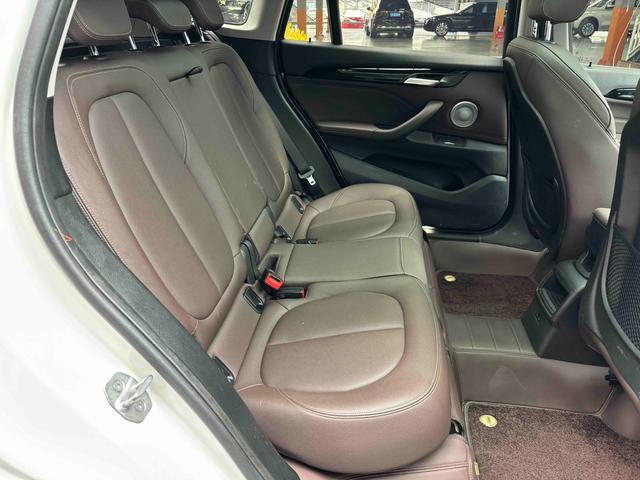 BMW X1 2023 car image #10