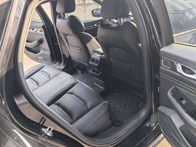 GEELY Preface 2022 image de voiture #10