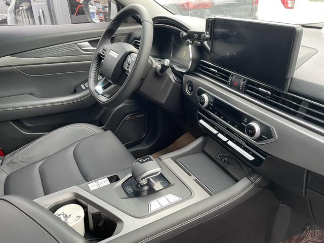 Soueast DX8 S 2022 car image #10